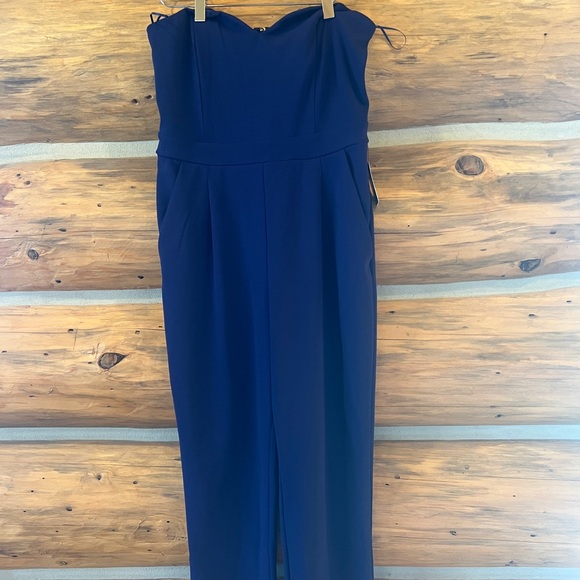 Express Sweetheart Strapless Jumpsuit - Picture 5 of 6